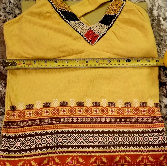 💕$7💕Beaded/Embroidered Tank - Picture 4 of 4
